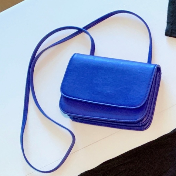 Urban Outfitters Handbags - NEW Blue silence + noise purse crossbody bag UO